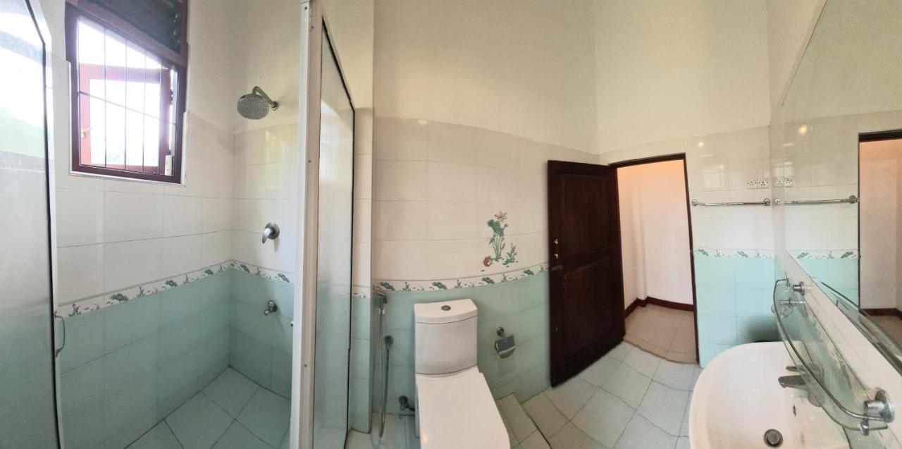 Golden Relax Villa With Pool, Restaurant & European Service Eramudugaha Extérieur photo