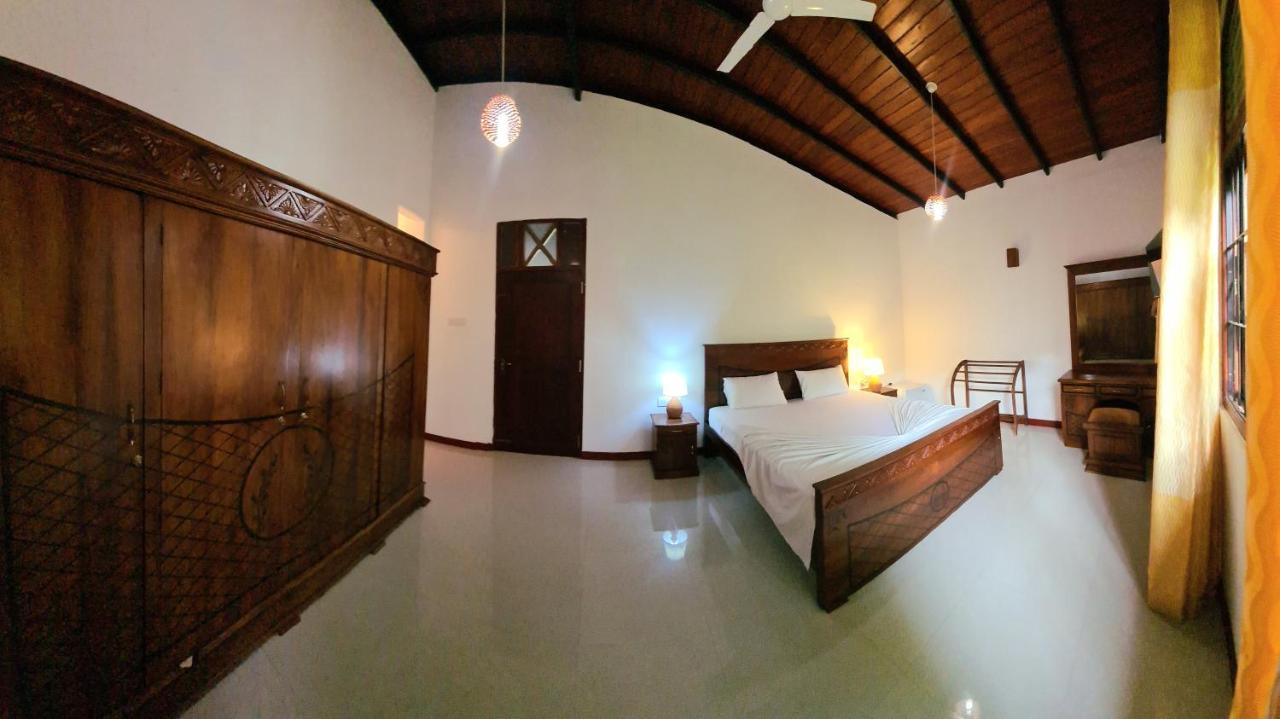 Golden Relax Villa With Pool, Restaurant & European Service Eramudugaha Extérieur photo