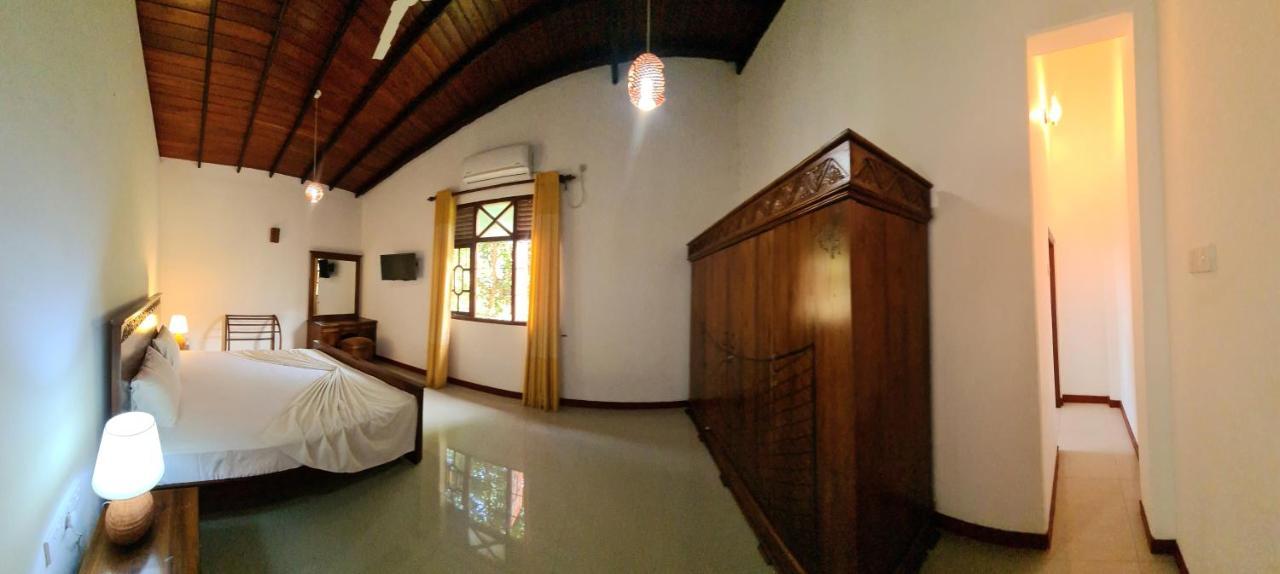 Golden Relax Villa With Pool, Restaurant & European Service Eramudugaha Extérieur photo